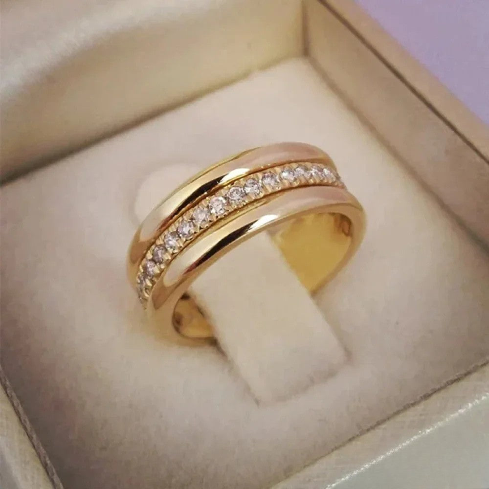 Elegant Double Ring with Zirconia Inlay