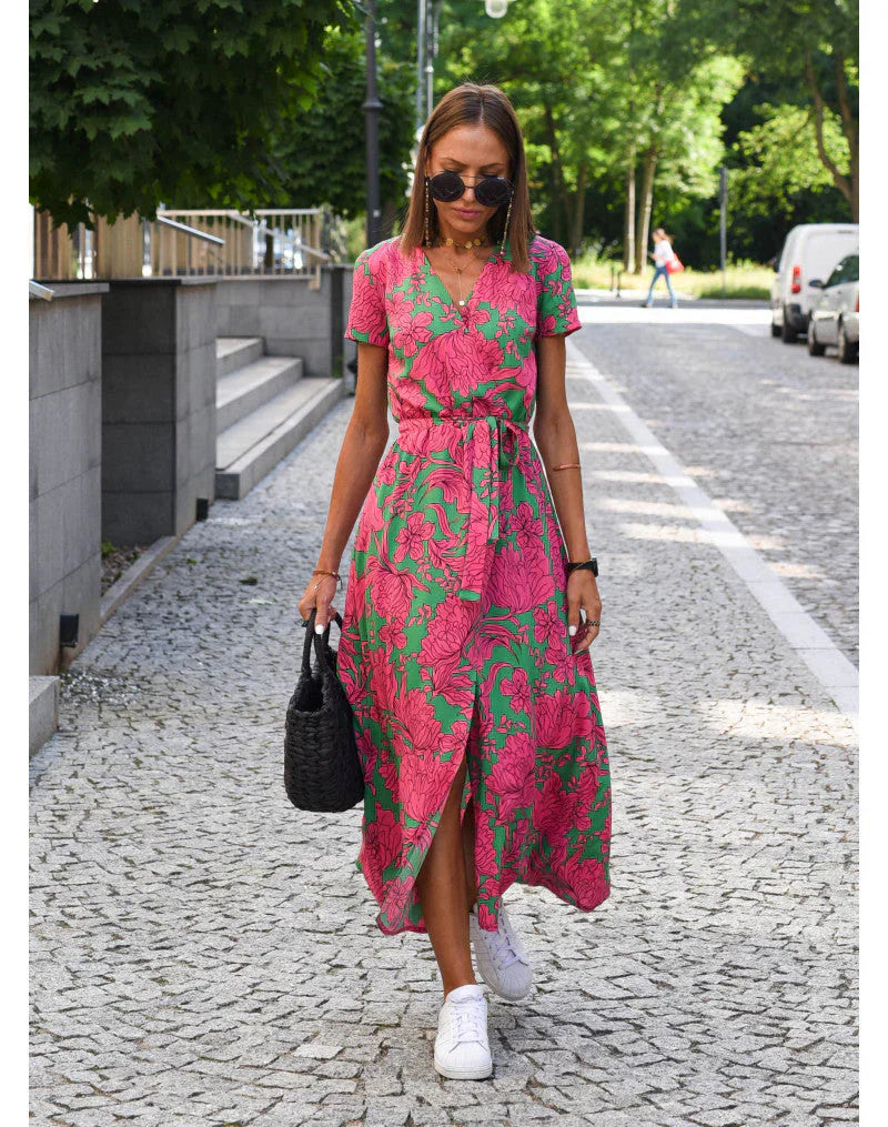 Julia | Elegant Dress with V-neck