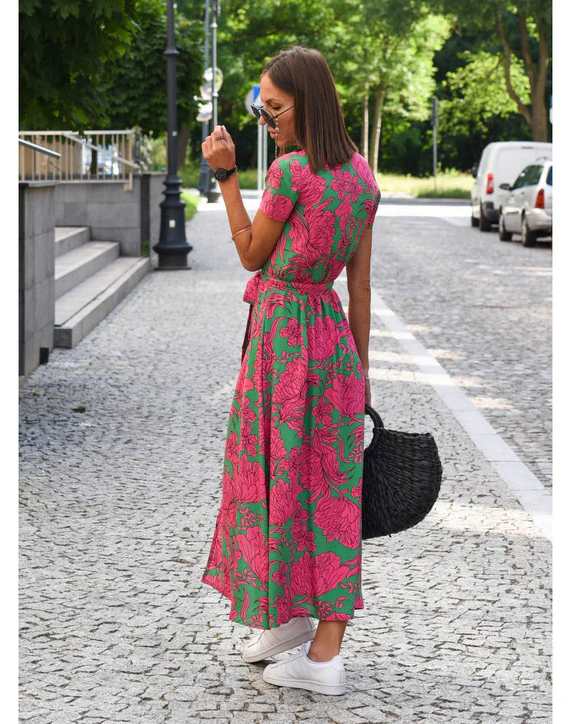 Julia | Elegant Dress with V-neck