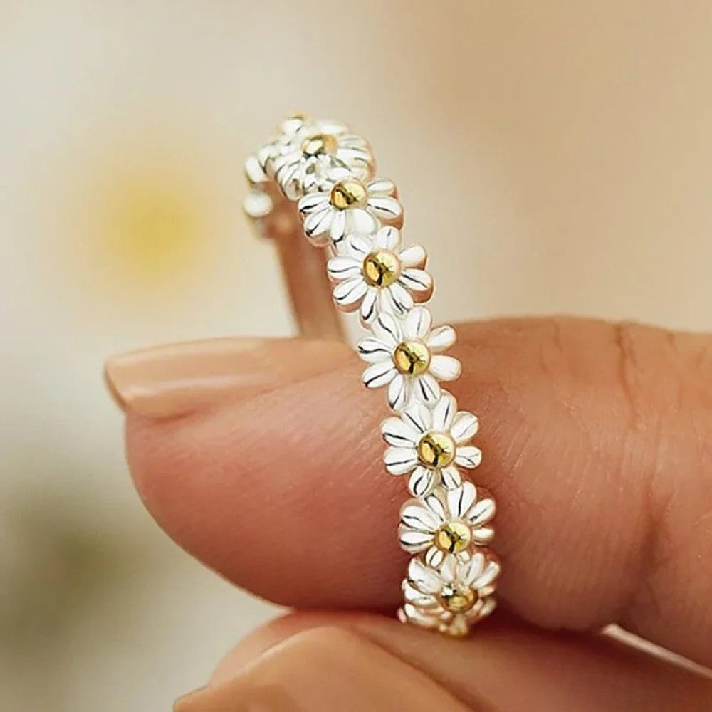 Adjustable Silver Ring with Hand-Painted Enamel Daisy